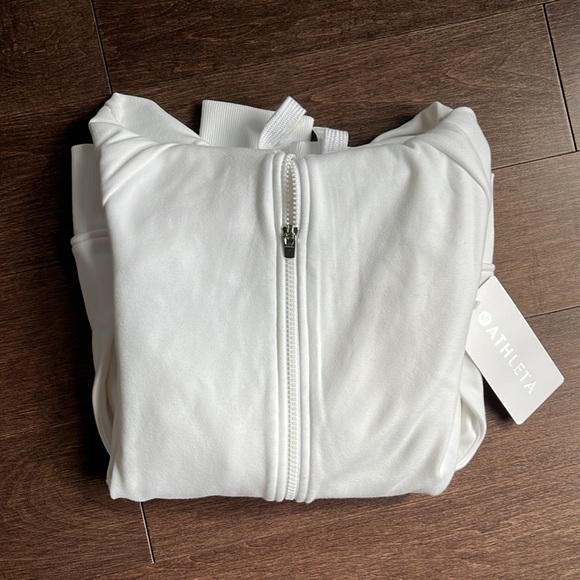 Athleta Triumph Hoodie Size medium NWT - Picture 3 of 5